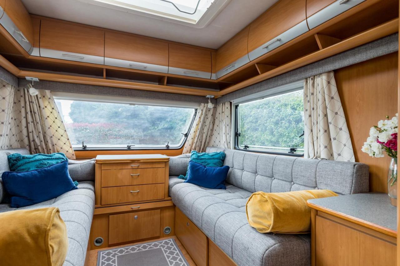 Cosy Caravan On Luxury Campsite Hulme End Exterior photo