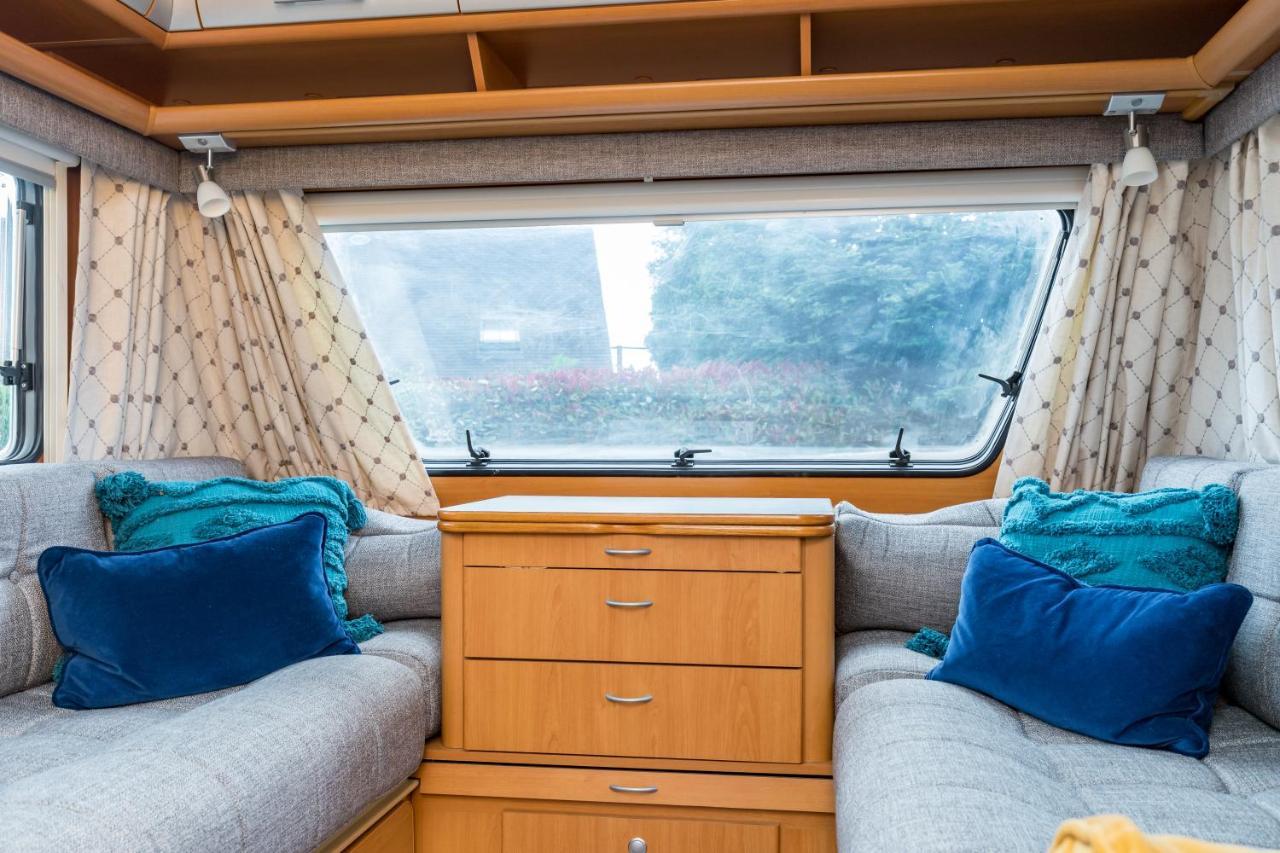 Cosy Caravan On Luxury Campsite Hulme End Exterior photo