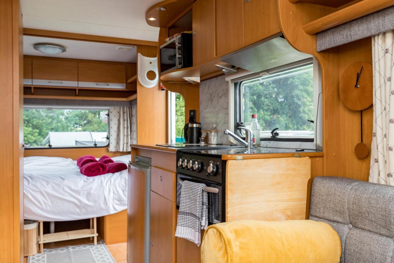 Cosy Caravan On Luxury Campsite Hulme End Exterior photo
