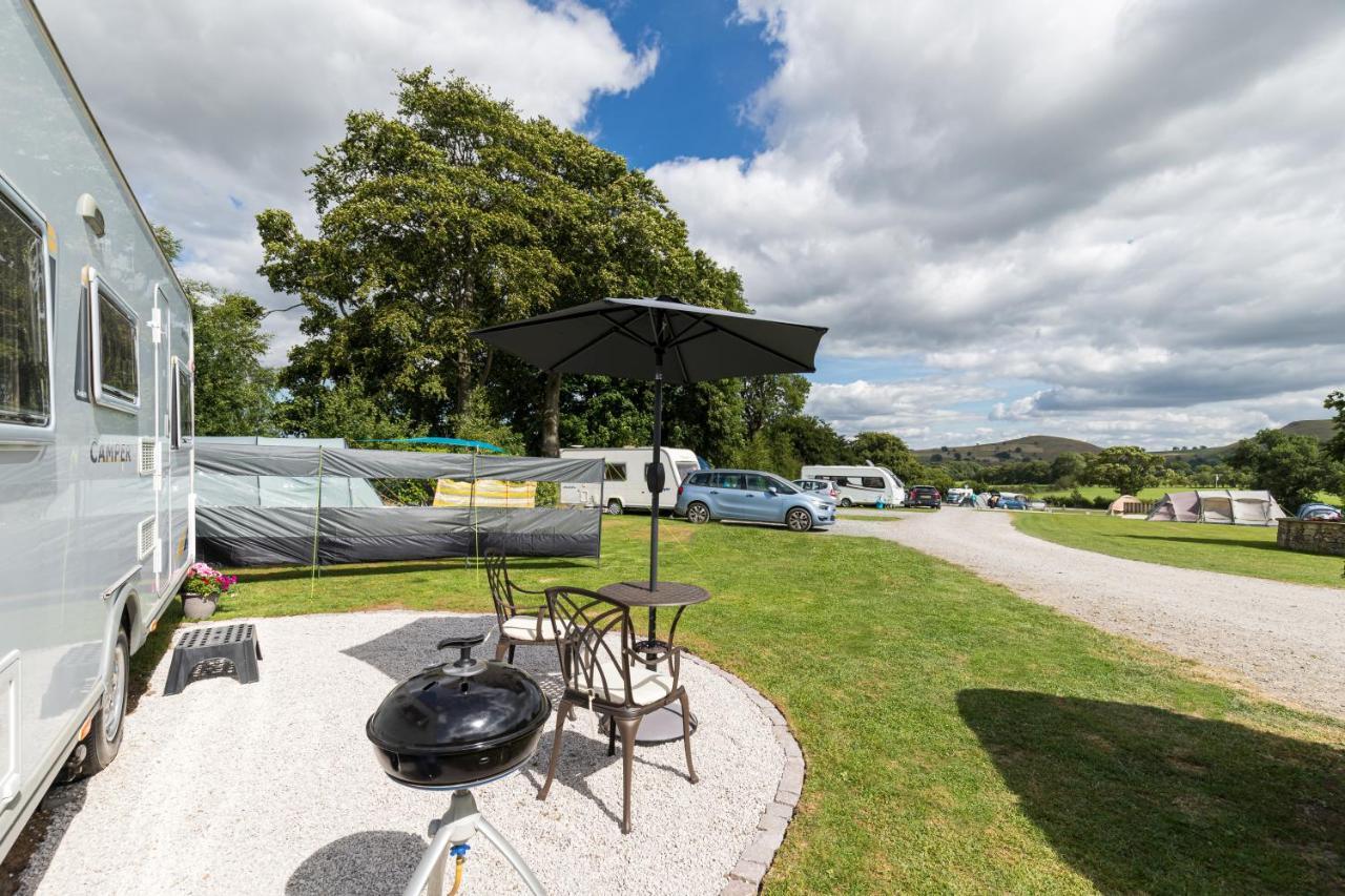 Cosy Caravan On Luxury Campsite Hulme End Exterior photo