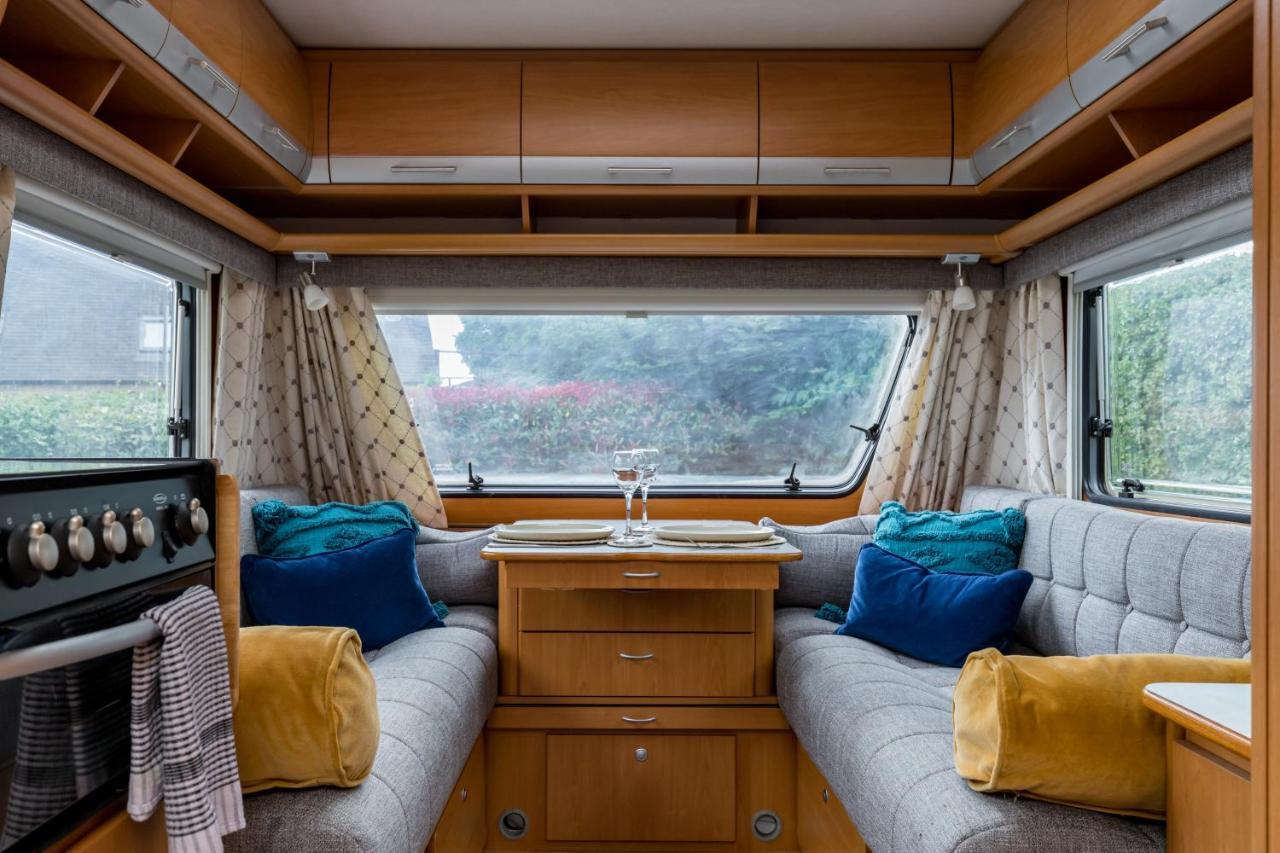 Cosy Caravan On Luxury Campsite Hulme End Exterior photo