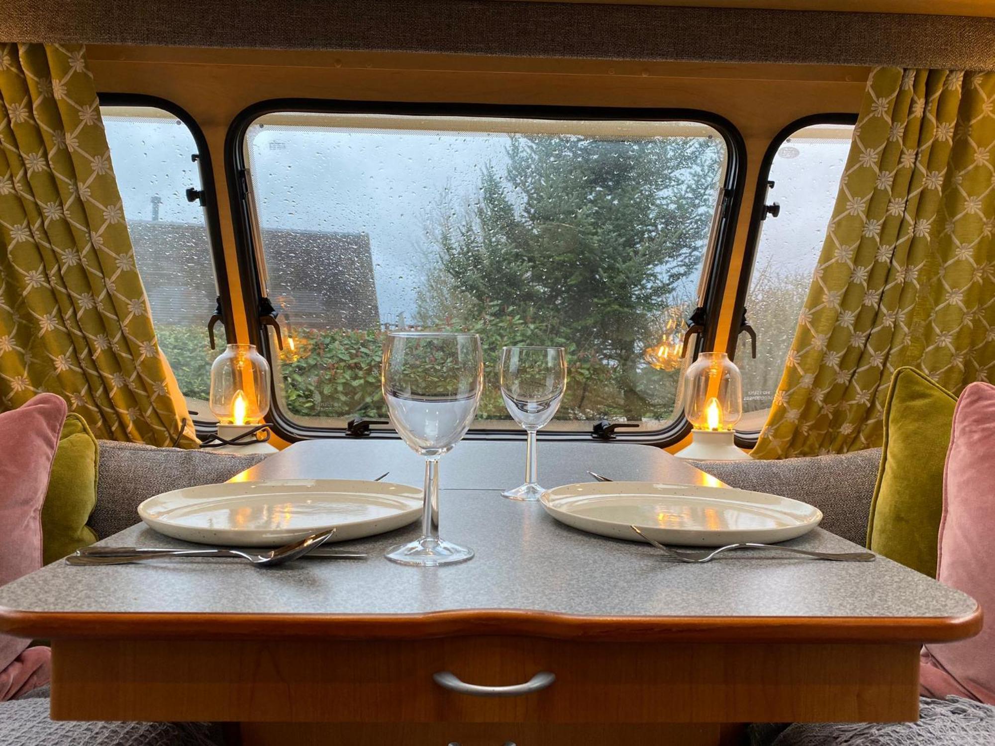 Cosy Caravan On Luxury Campsite Hulme End Exterior photo