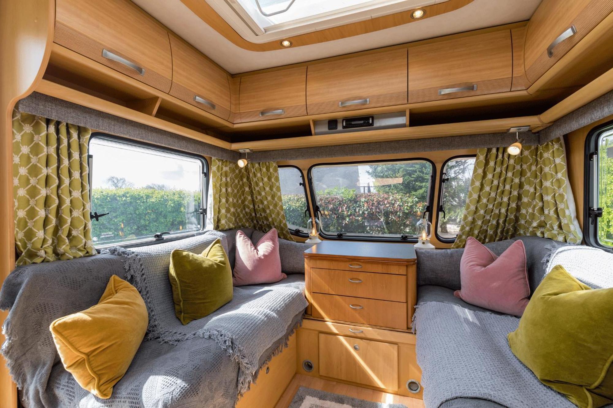Cosy Caravan On Luxury Campsite Hulme End Exterior photo