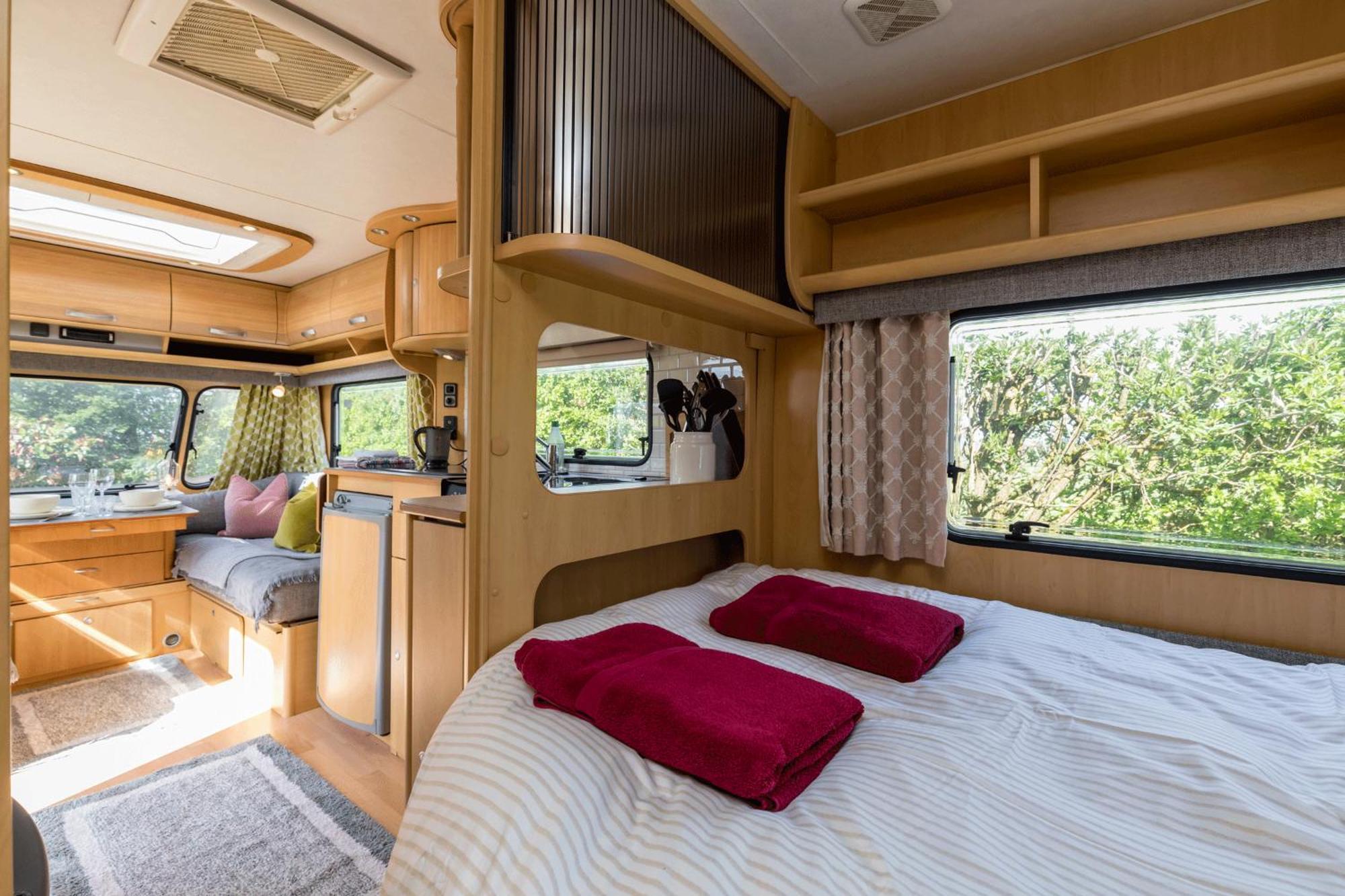 Cosy Caravan On Luxury Campsite Hulme End Exterior photo